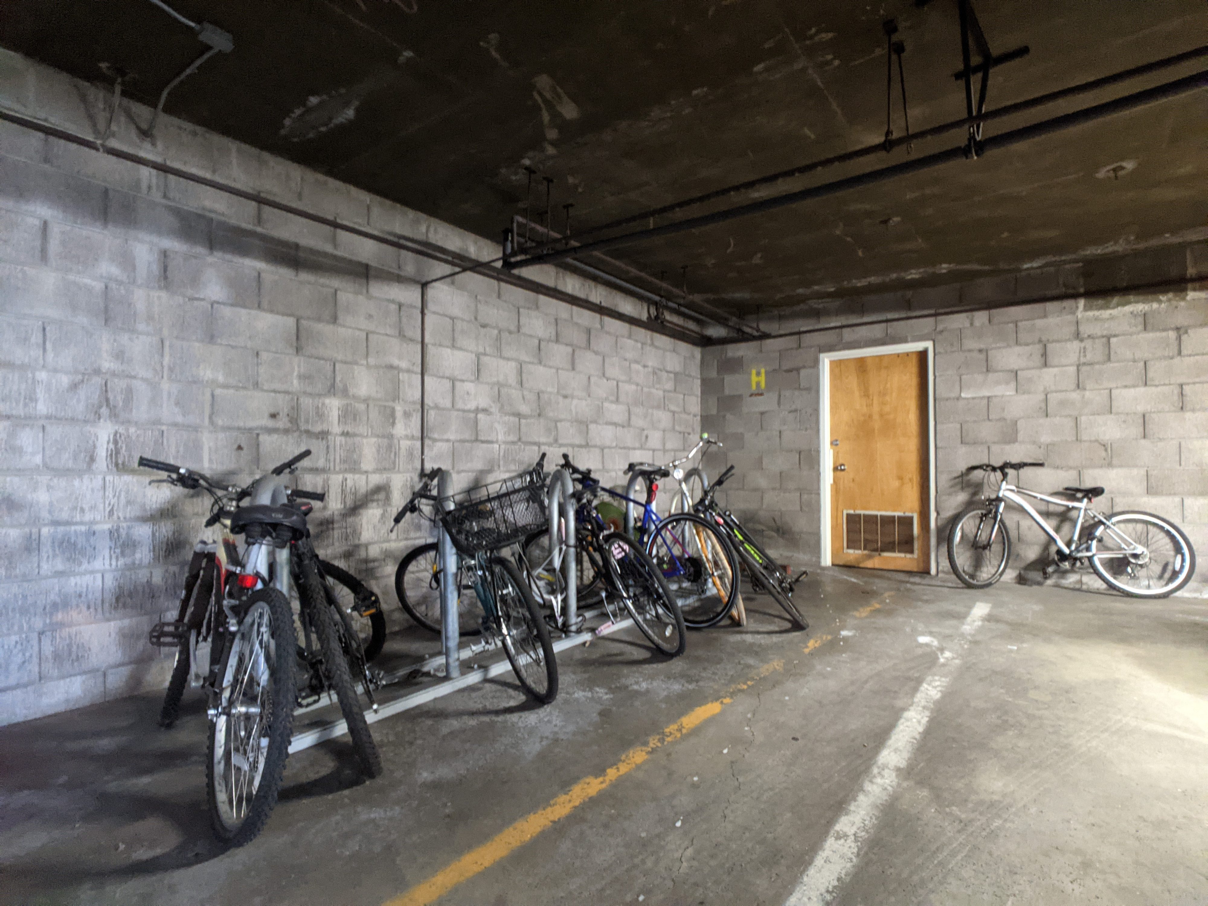 1555 Oxford Bike Rack