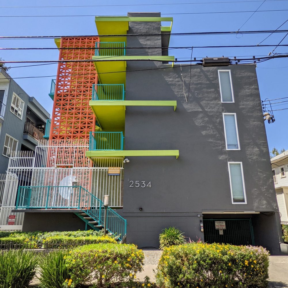 NBP - 2534 Benvenue Ave #6 – 2bd/1ba – $2,995 – Available July / August - Last Apt Left in Building!
