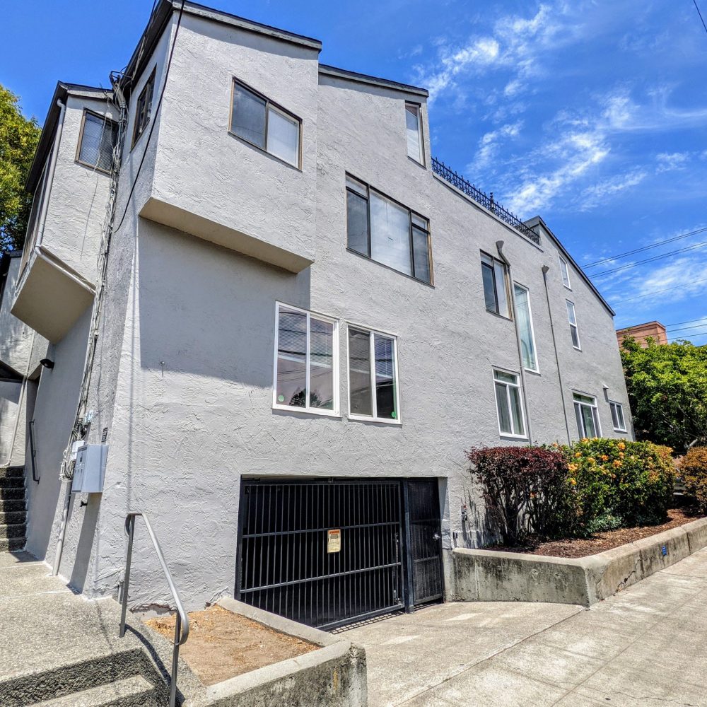 NBP – 2149 Cedar Street – 1bd+Loft / 1ba + In-Unit Laundry – $3,150